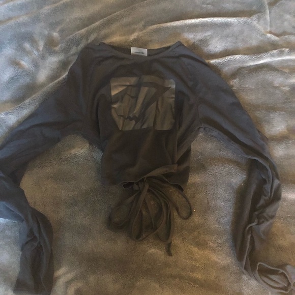 Gymshark Blackout ribbon tie top. Size small. - Picture 2 of 9